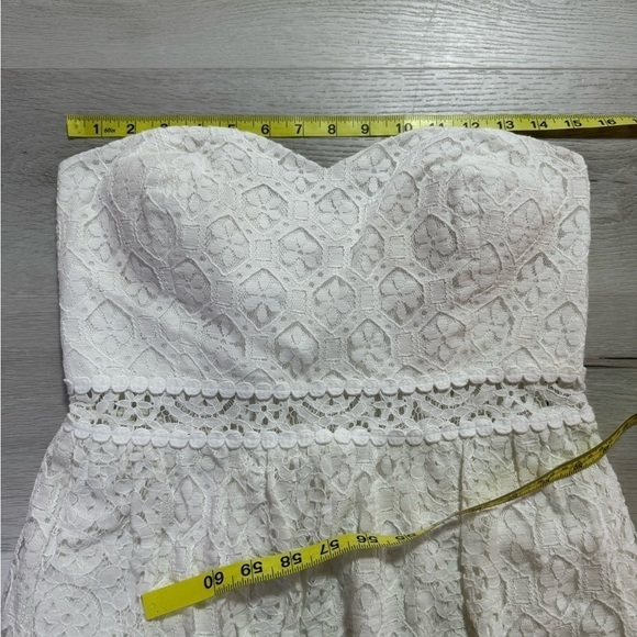 Lilly Pulitzer Brett Resort White Lace Strapless Dress, Size Large - Picture 6 of 15
